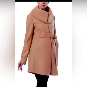 Maternity winter coat